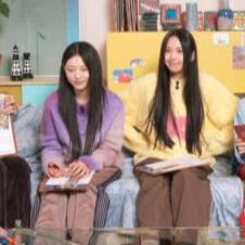 8. NewJeans [Jeans’ Zine] ‘NewTube’ B-roll